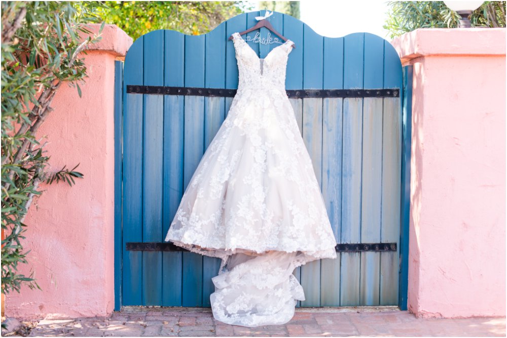 Arizona Inn wedding in Tucson bridal details