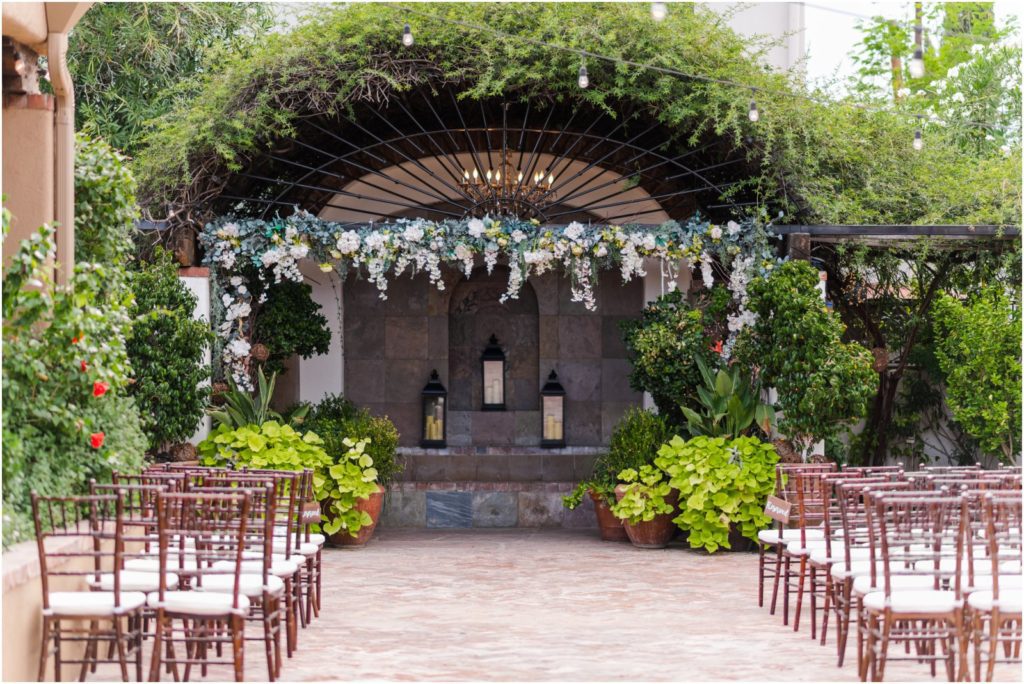 courtyard ceremony space at Stillwell House and Gardens wedding venue in Tucson AZ